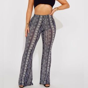 Friday Women’s Navy and White Print Stretch Bell Bottom Flare Pants Size Large
